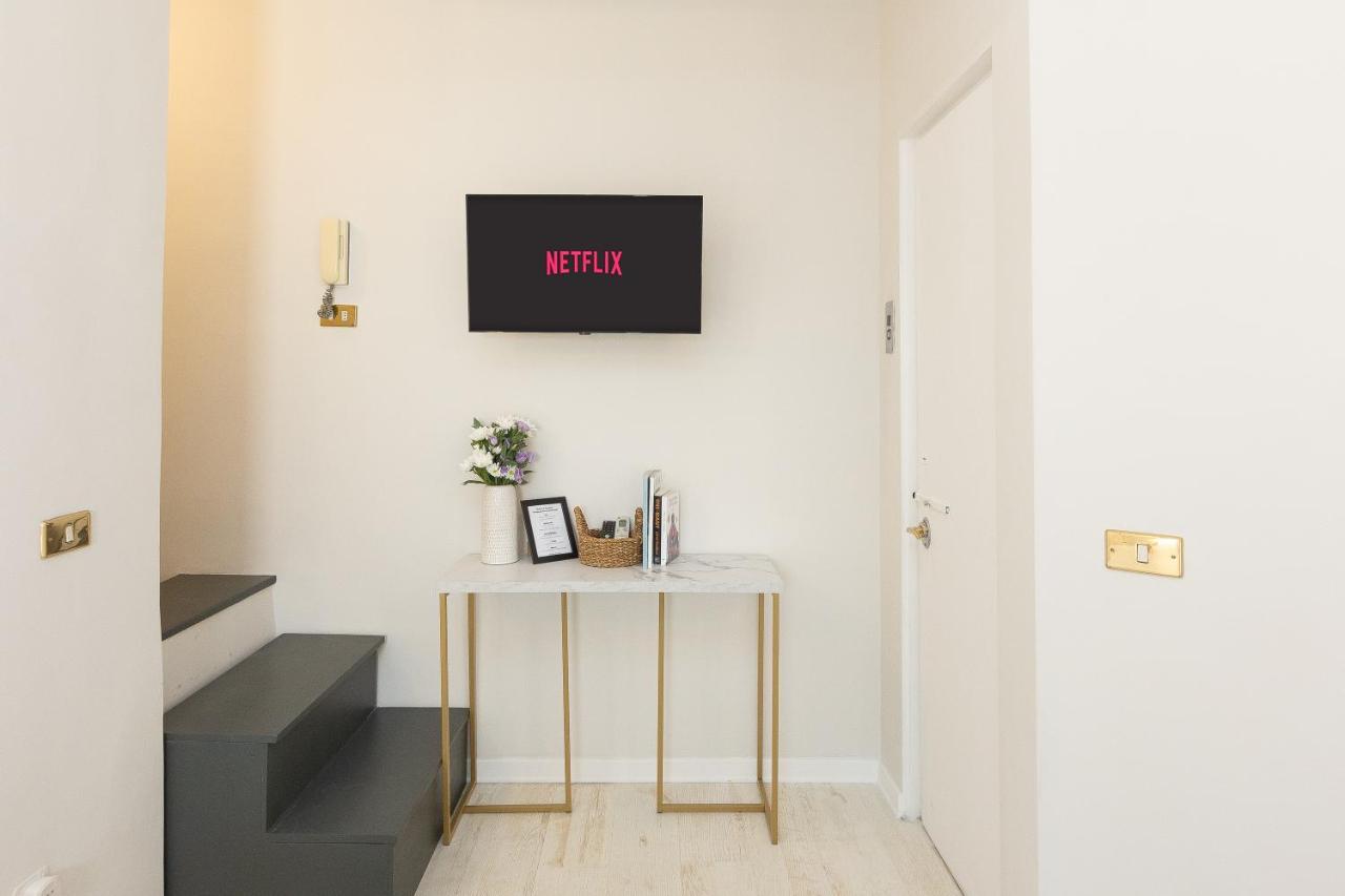 ホテル Tiny Studio Piazza Del Popolo ローマ エクステリア 写真